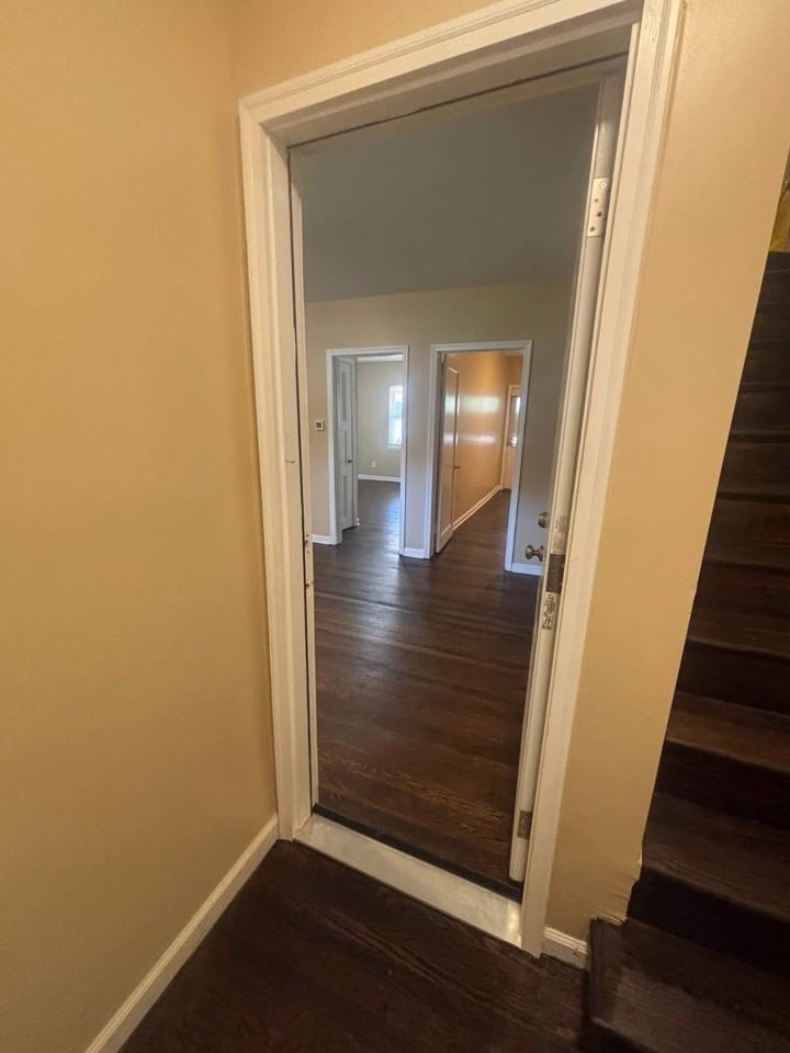 3116 E Federal St #1stFL - Photo 4 of 12