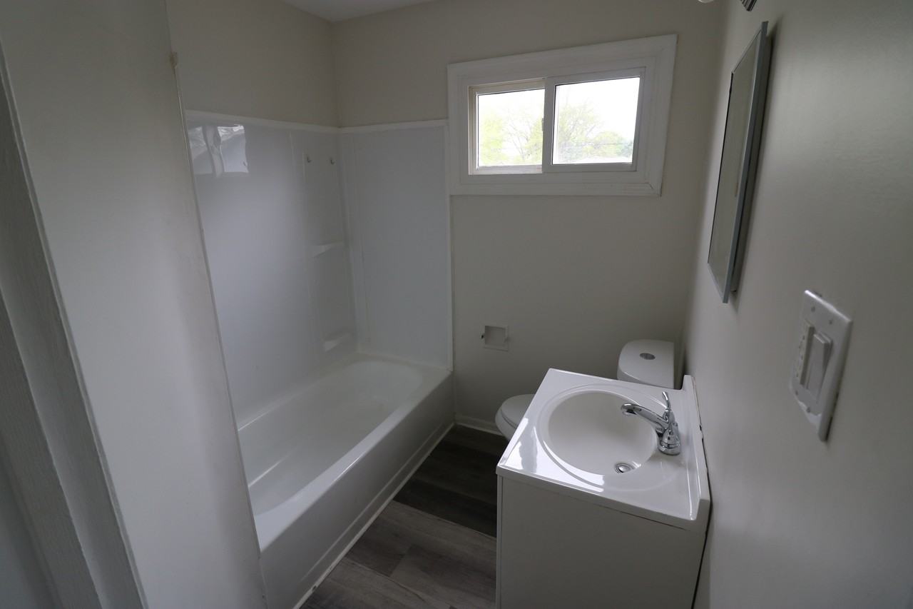 22580 Masch Ave #1 - Photo 7 of 8