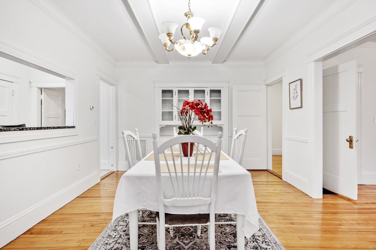 7 Ivanhoe Rd #1 - Photo 4 of 19