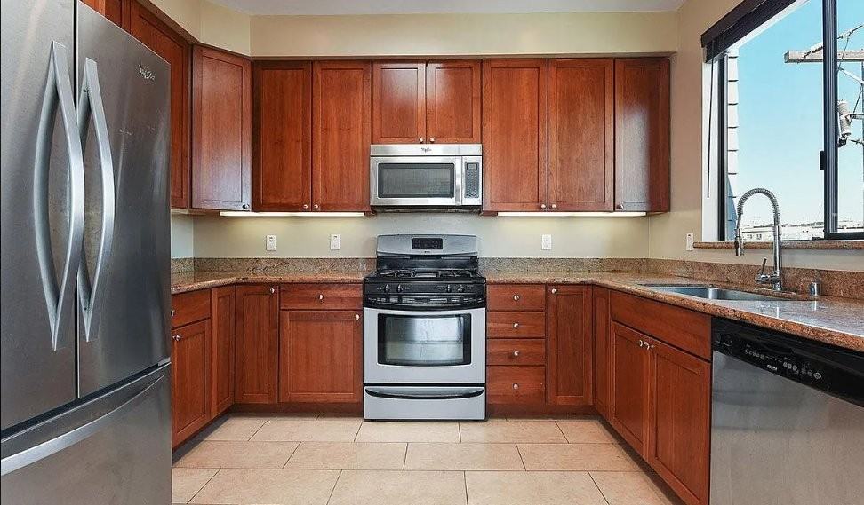 2401 44th Ave #4 - Photo 7 of 14
