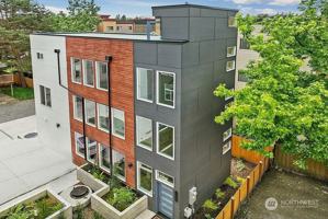 featured image of 13733 35th Ave Ne