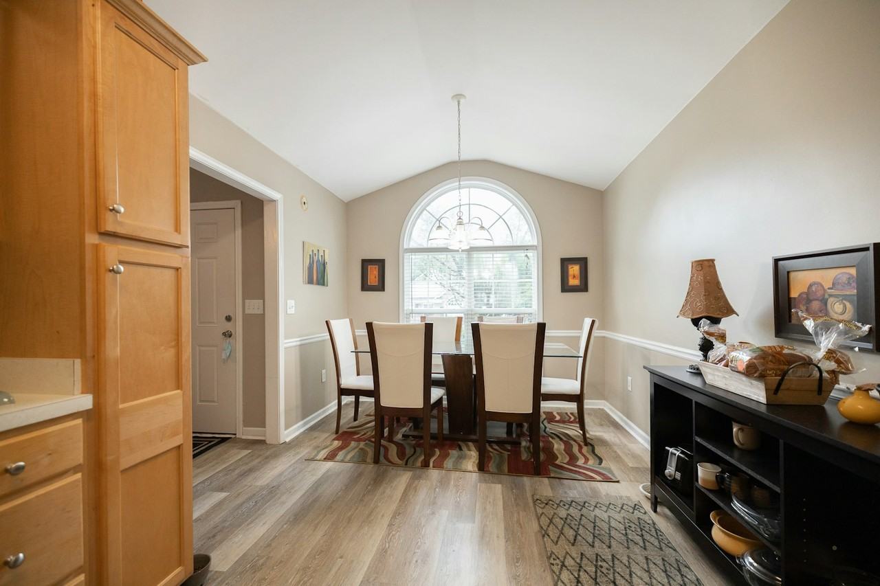 141 Birch Valley Drive - Photo 3 of 11