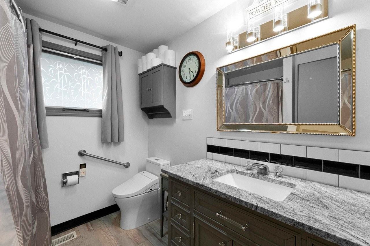 3506 W Francis Ave #3506 - Photo 5 of 7