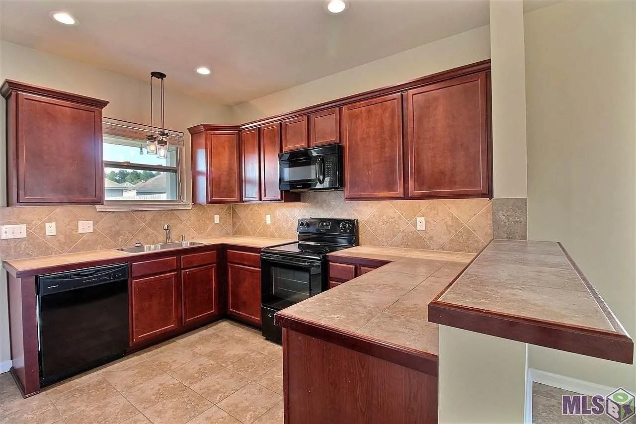 11389, Ashwood Ct - Photo 6 of 15