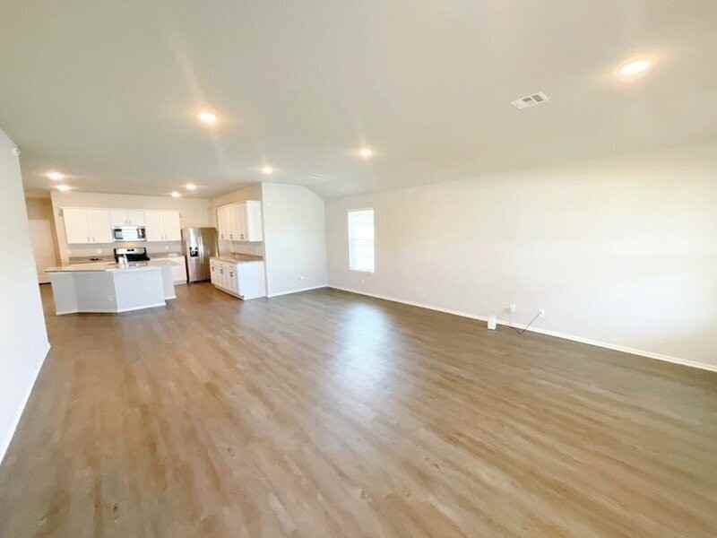 3318 N 23rd West Ave - Photo 6 of 14