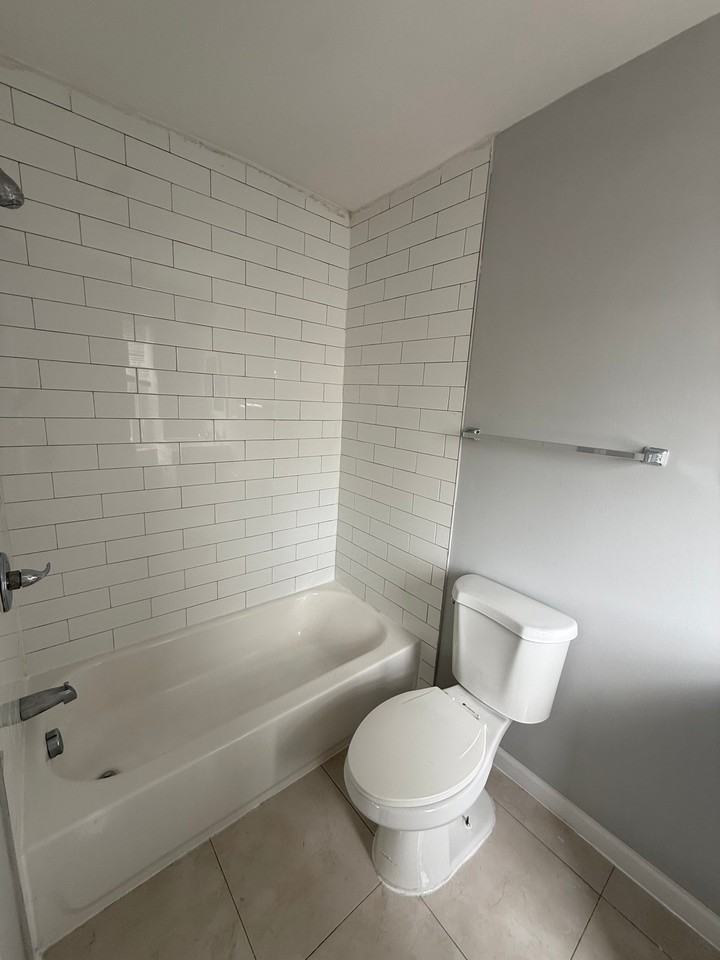 324 Market St #402 - Photo 5 of 7