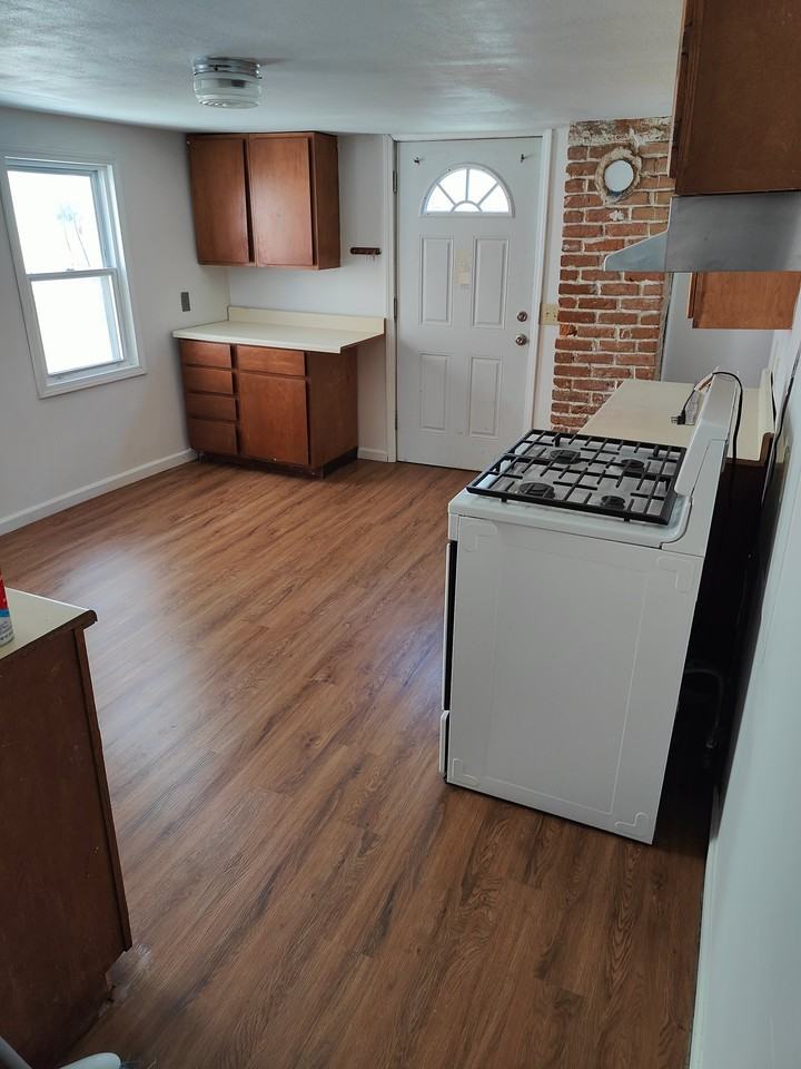 416 Pearl St #2 - Photo 4 of 5
