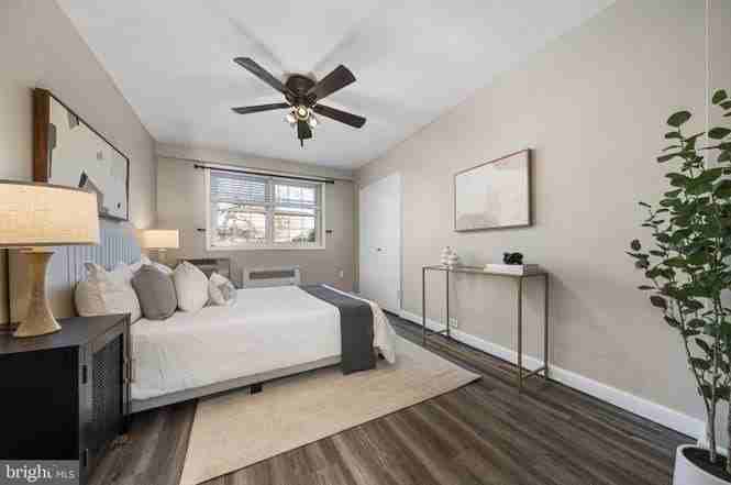 201 N Trenton St #1 - Photo 6 of 13