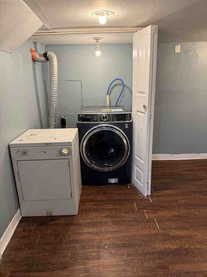27 E Meehan Ave #1stFL - Photo 7 of 19