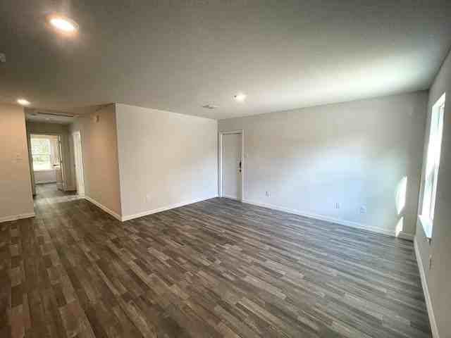 1114B Chestnut St - Photo 5 of 13
