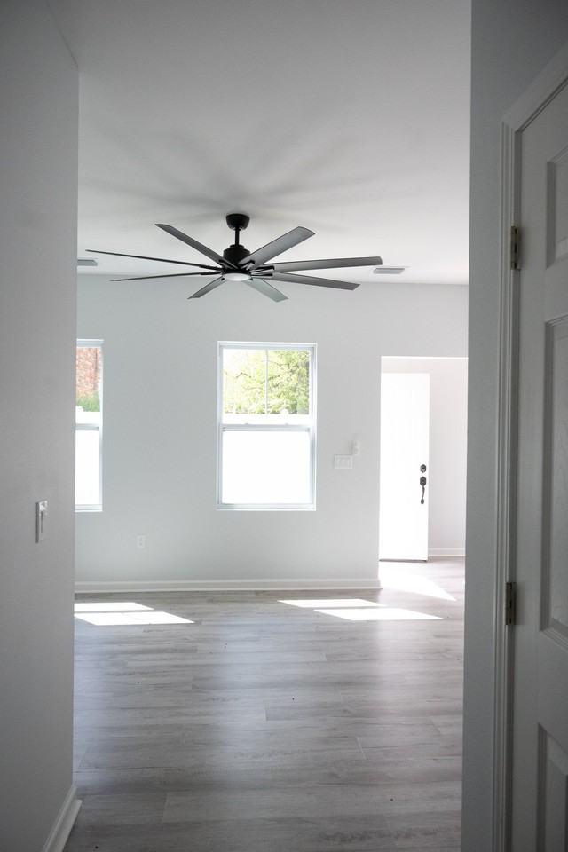 2111 Owens St - Photo 3 of 9