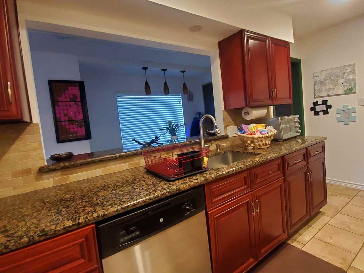 2506 Metcalfe Rd - Photo 4 of 20