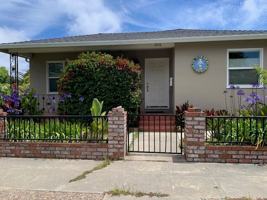 featured image of 1016 Columbia St