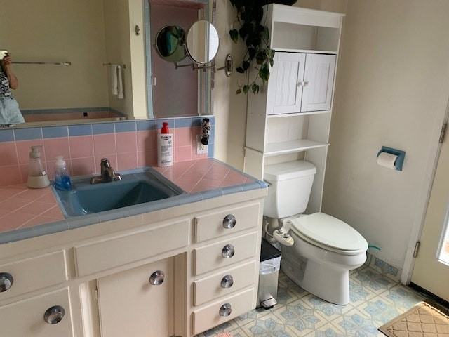 1016 Columbia Street - Photo 7 of 11