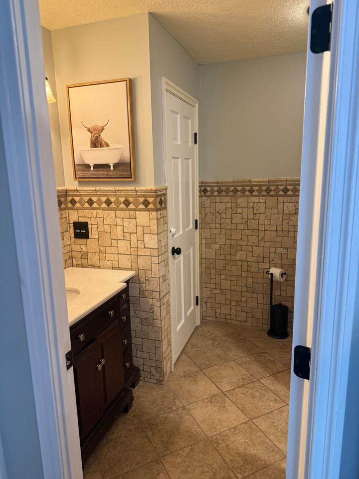 4432 Renwood Dr - Photo 5 of 16