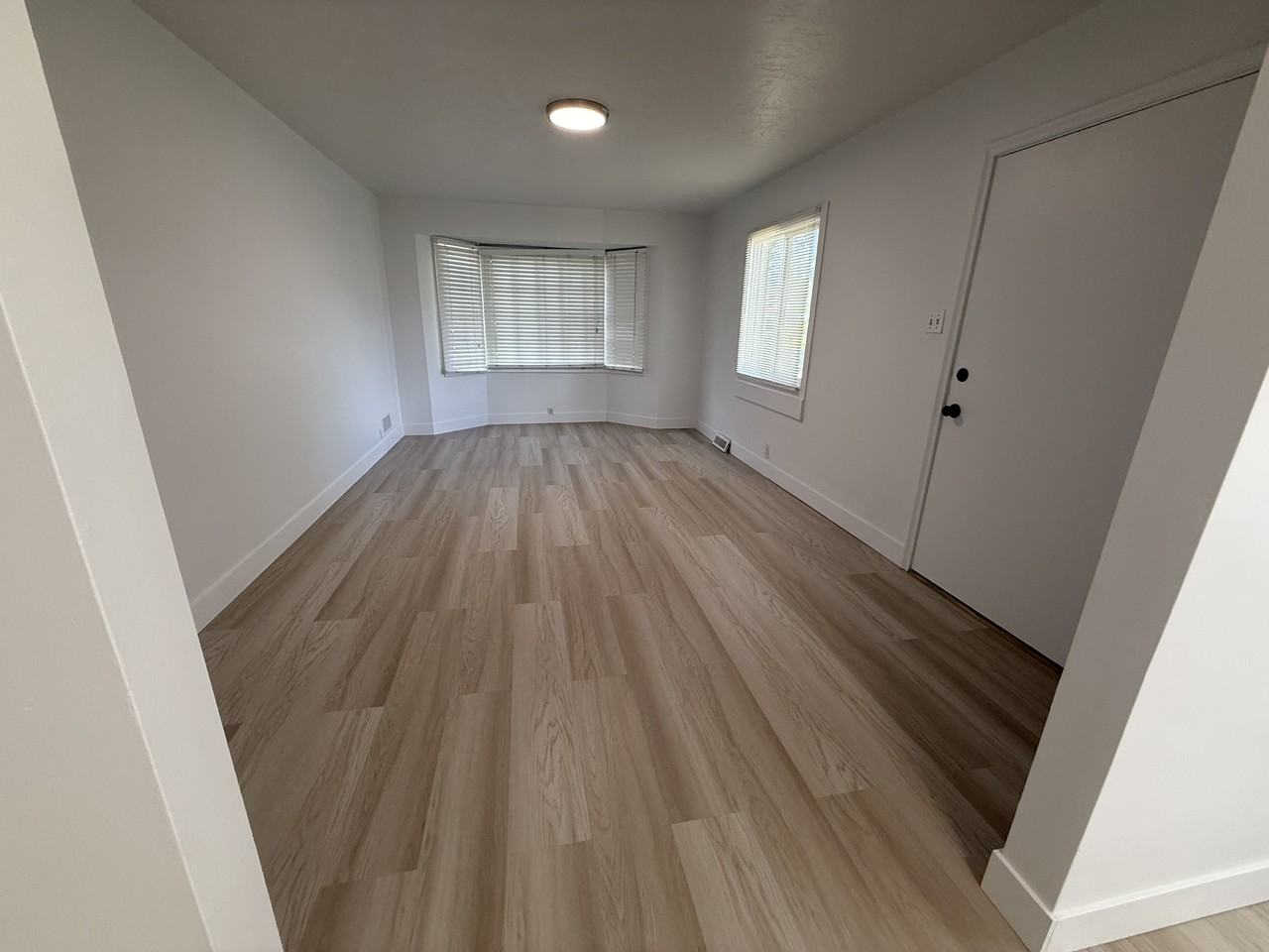 4250 S 1300 E - Photo 2 of 31