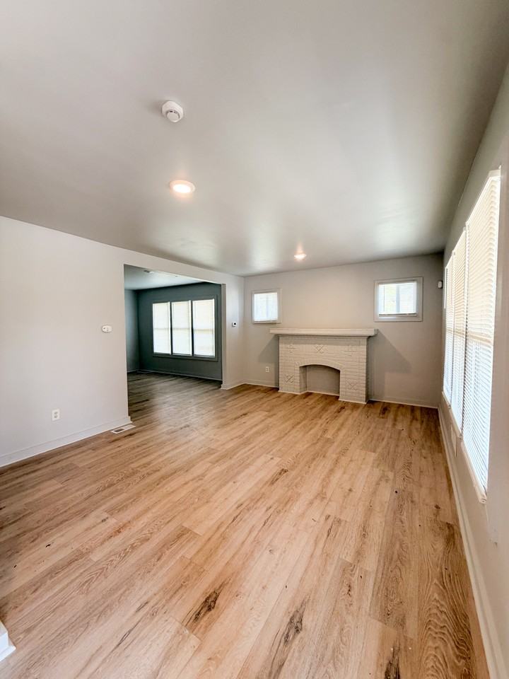 13395 Maiden St #1 - Photo 2 of 14