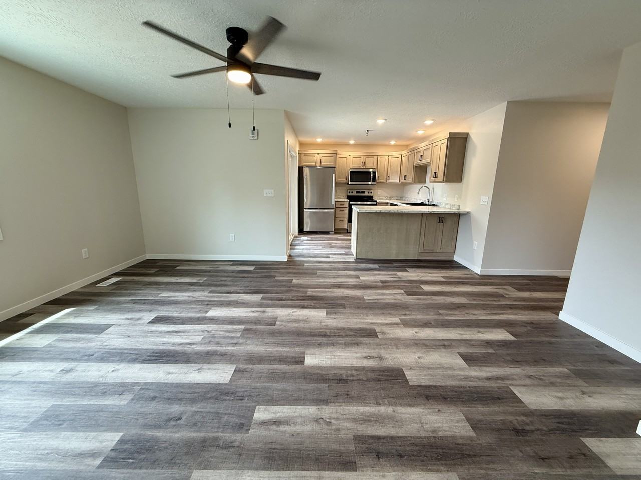516 Cottage Avenue - Photo 4 of 22