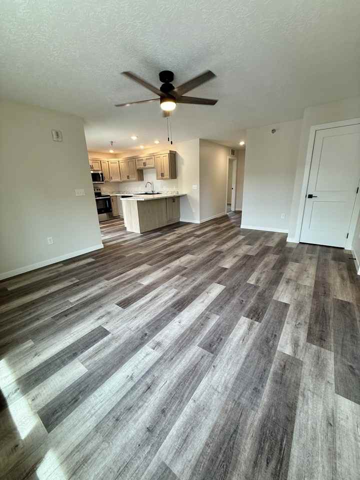 516 Cottage Avenue - Photo 6 of 22