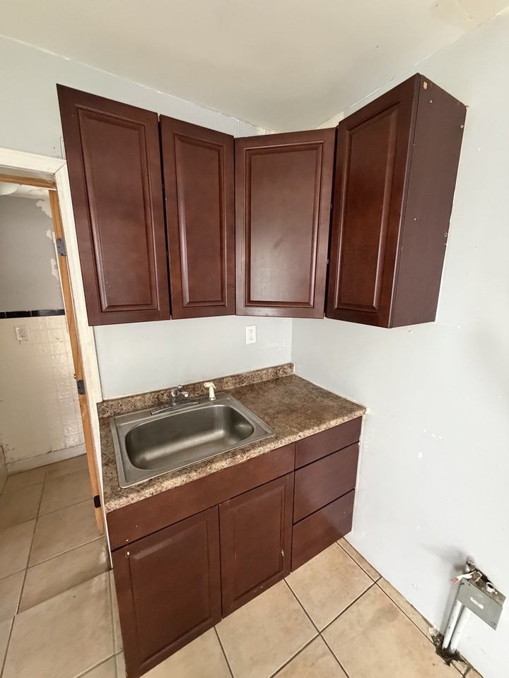 14 Way Street - Photo 2 of 10