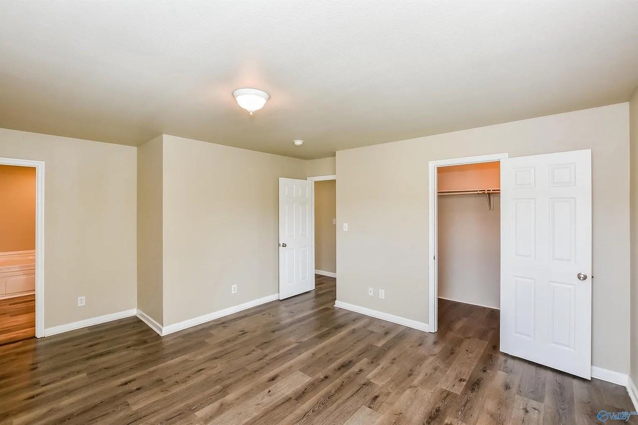 129 Farmington Dr #1 - Photo 6 of 14