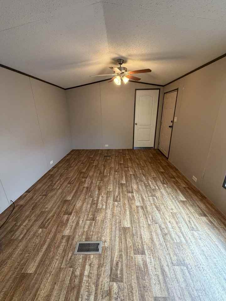 TJ's MHP - Photo 3 of 6