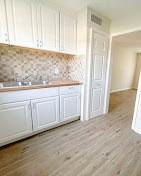 1225 Bailey Ave, 15C Renovated - Photo 4 of 7