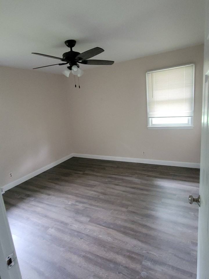410 Kutz Ave #1 - Photo 7 of 22