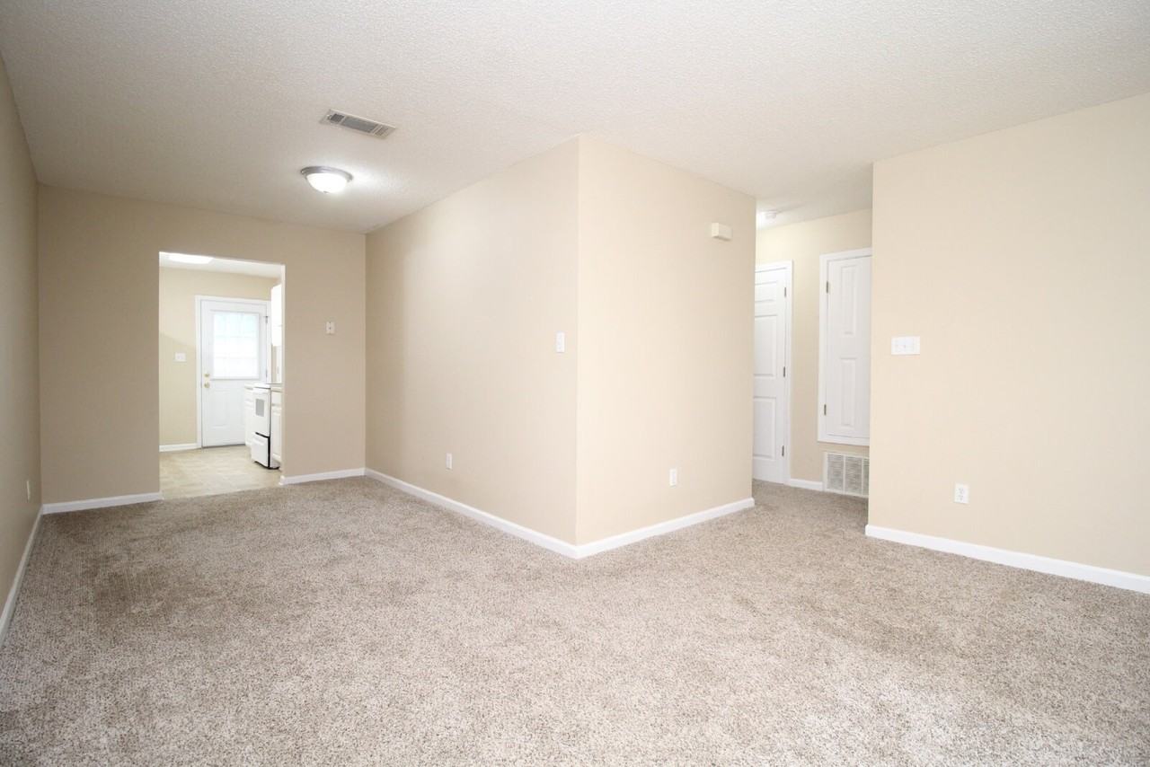6845 Roundup Ln - Photo 3 of 16