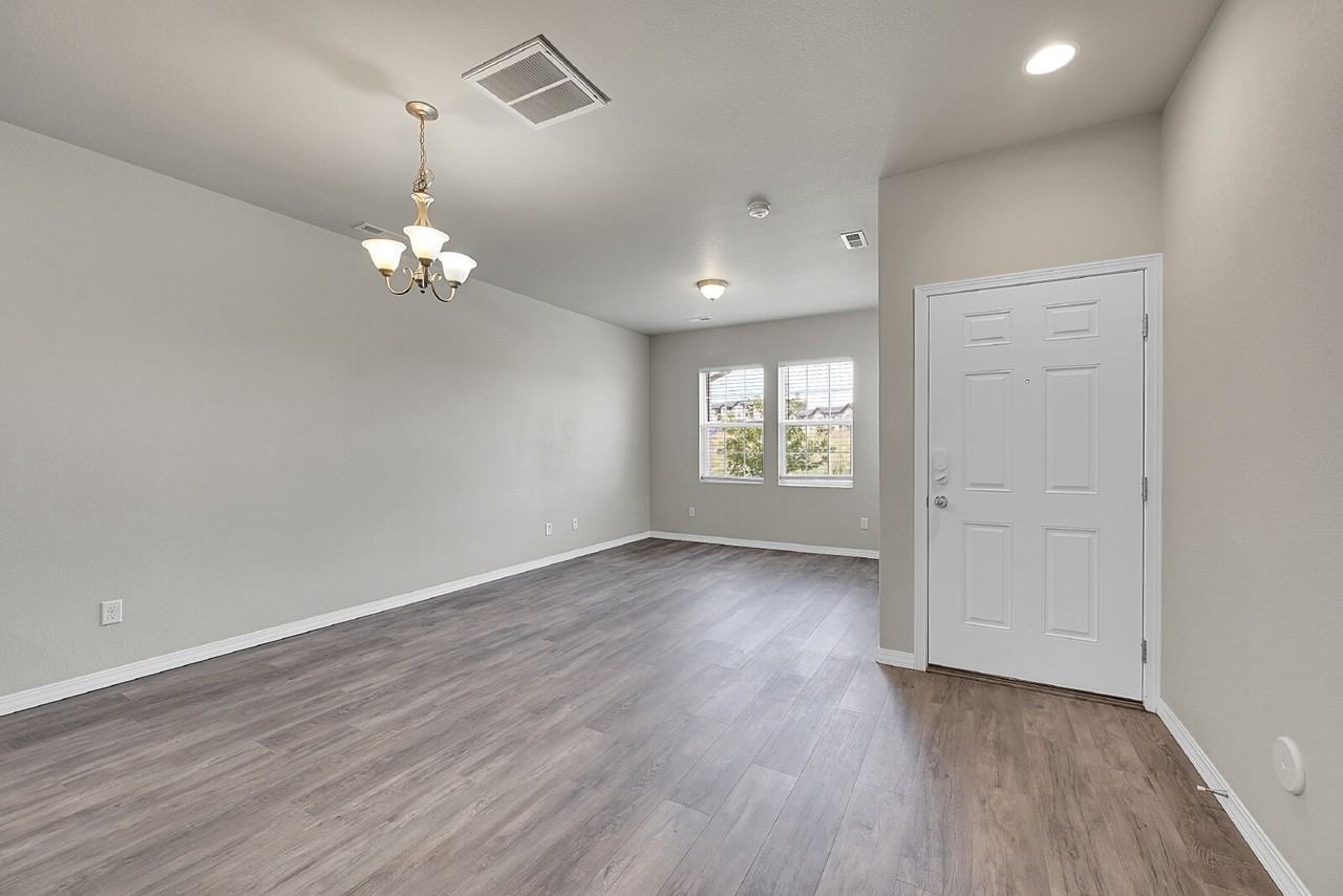 8884 White Prairie Vw - Photo 4 of 34
