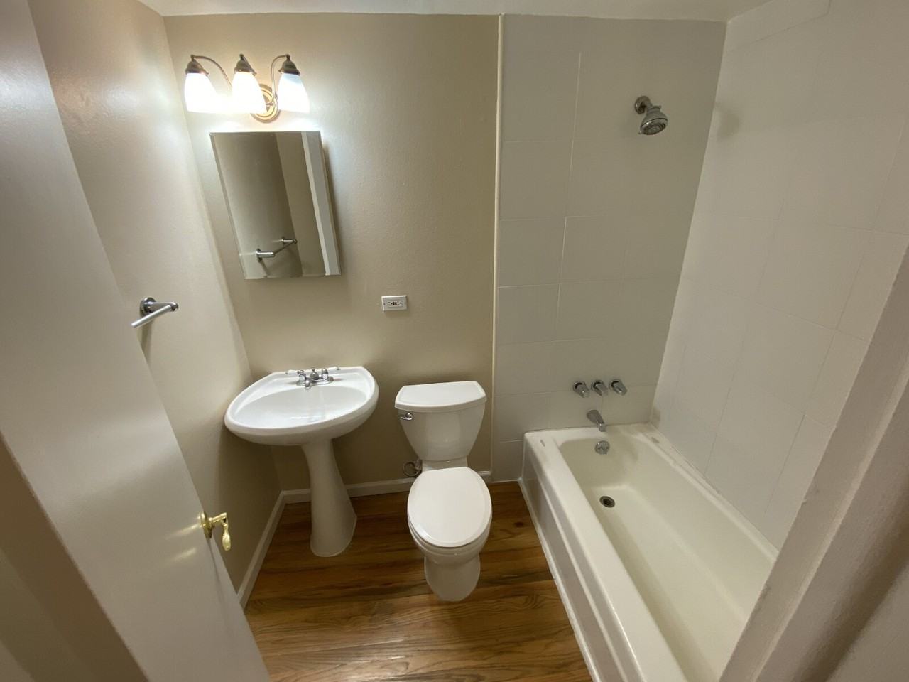 1131 N Lafayette St #201 - Photo 5 of 6
