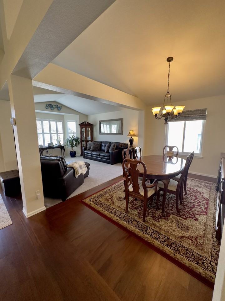 9611 Salem Ct - Photo 4 of 23