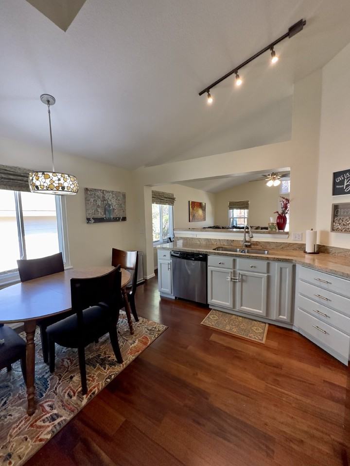 9611 Salem Ct - Photo 6 of 23