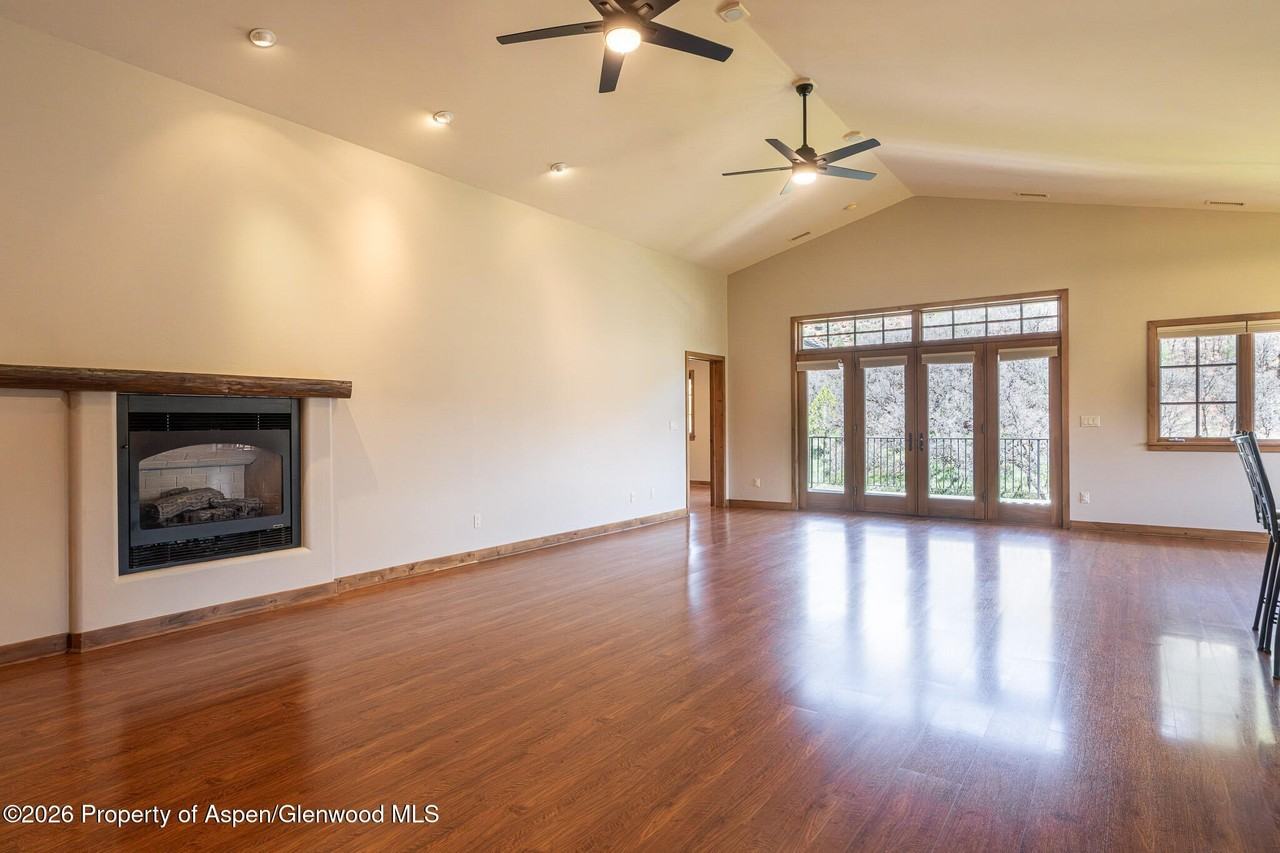 13 Laird Ln - Photo 6 of 46