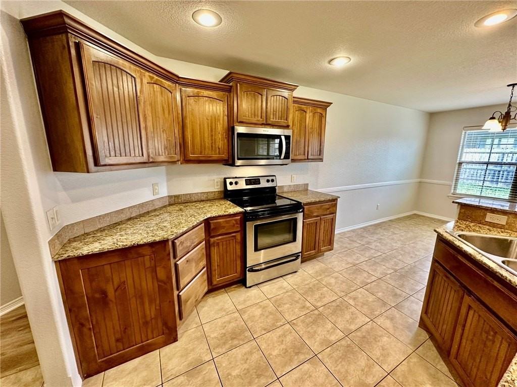 441 Sorrento Dr - Photo 7 of 21
