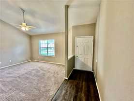 2437 W Gum St - Photo 1 of 1