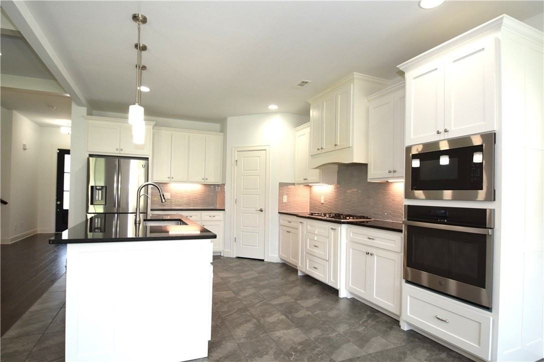 4203 Sw Bermuda Ave - Photo 5 of 36