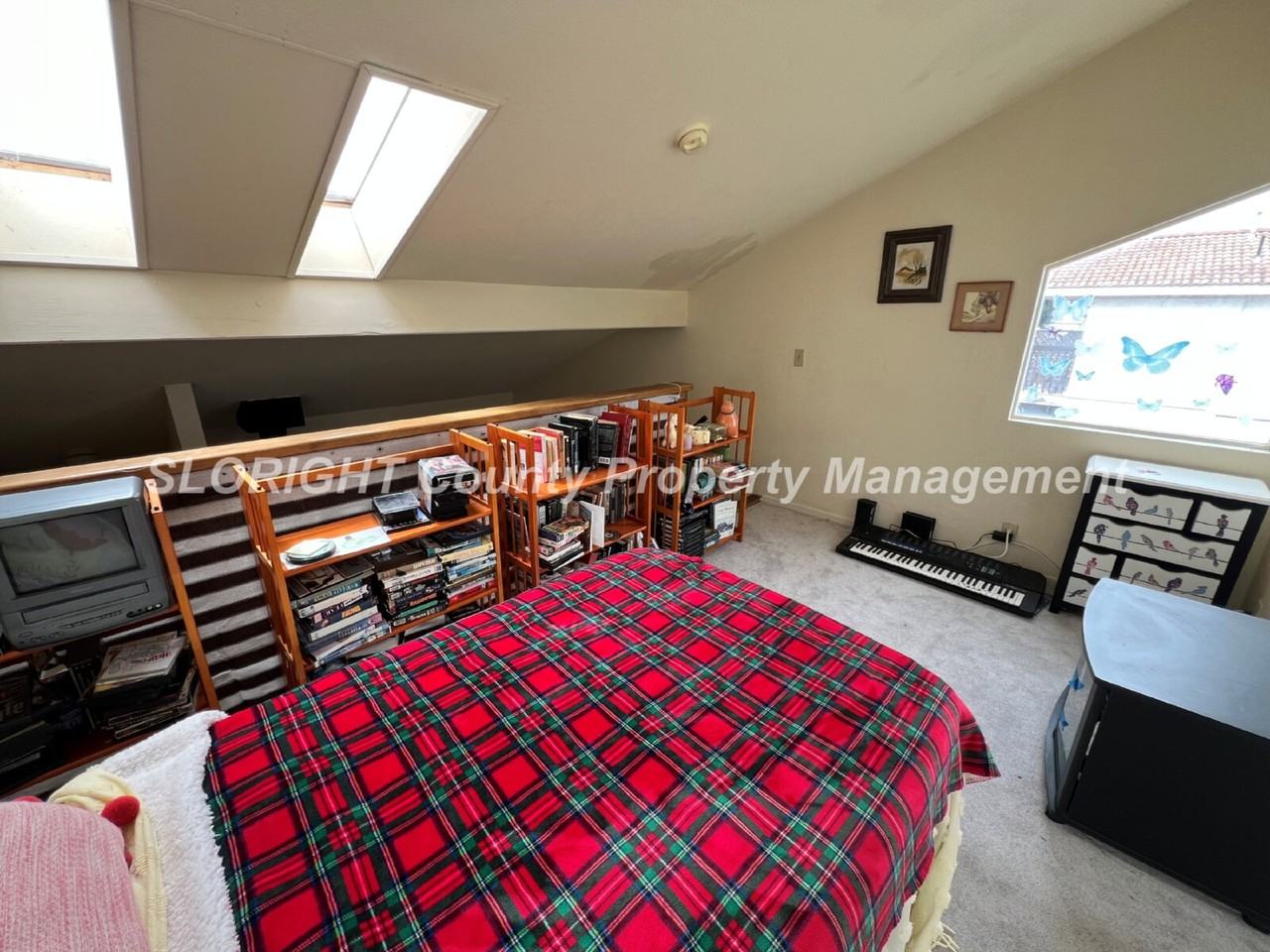 1887 Pine Ave - Photo 5 of 13