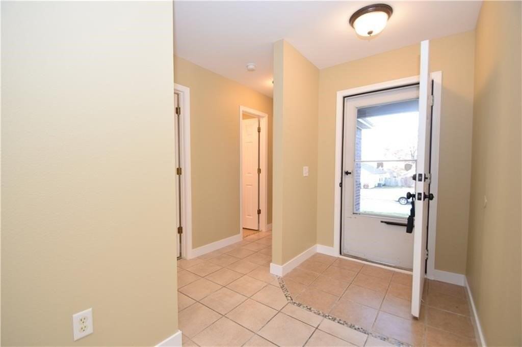 2305 Sw Choctaw St - Photo 2 of 24