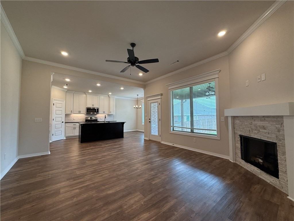 5809 Sw Macasin Ave - Photo 2 of 17