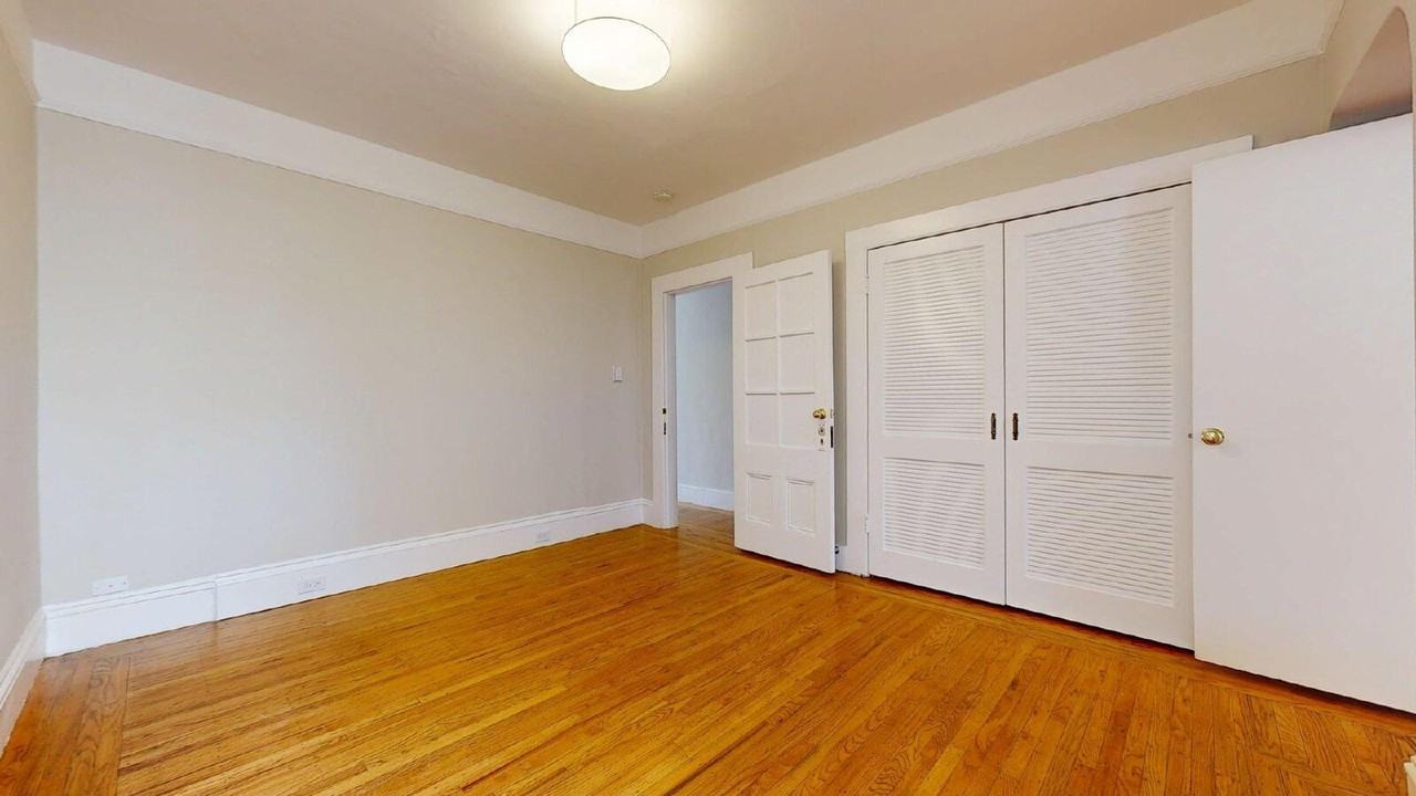 1412 Lyon St - Photo 5 of 22