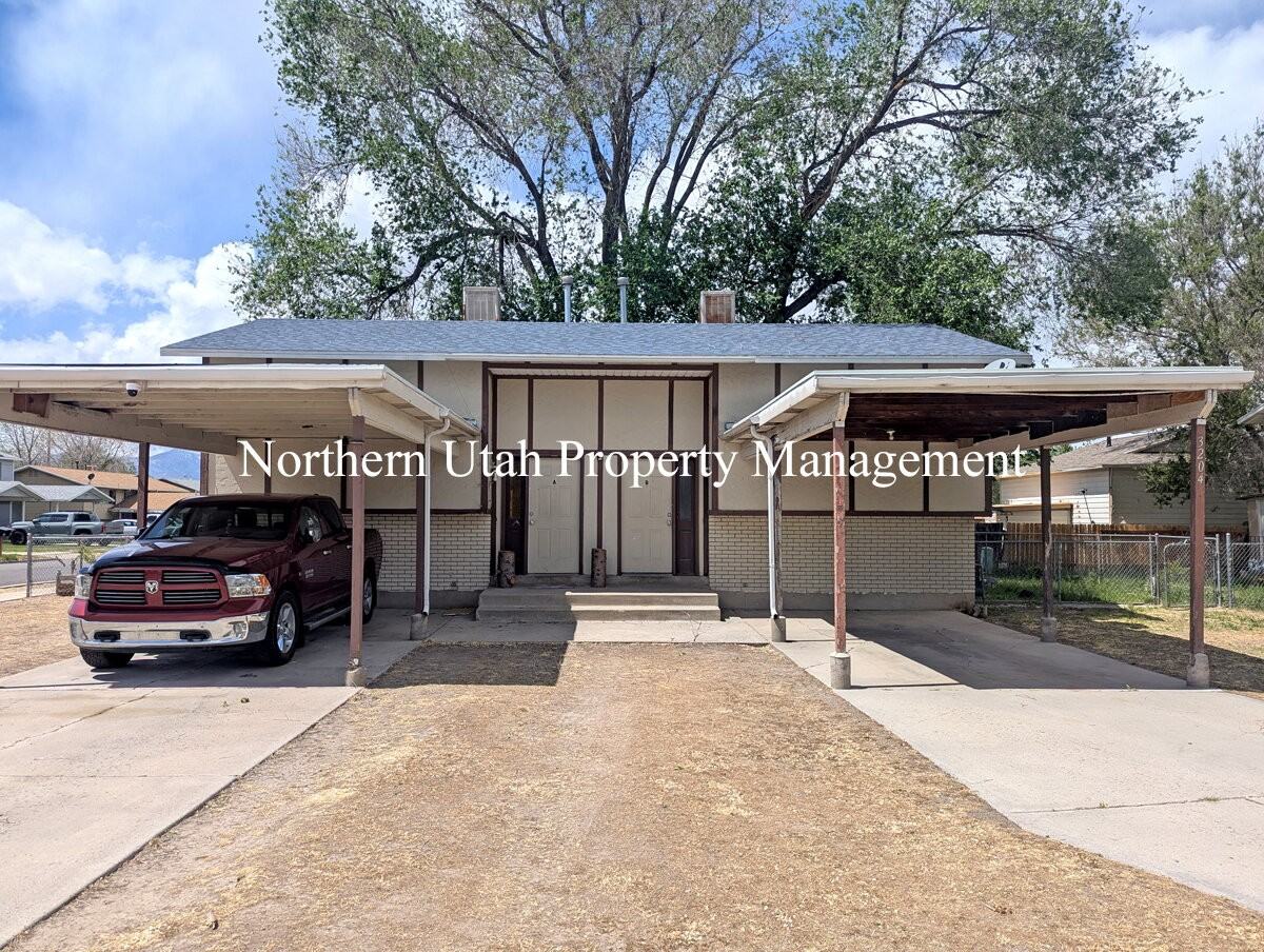 3204 S 1850 W #B - Photo 2 of 24