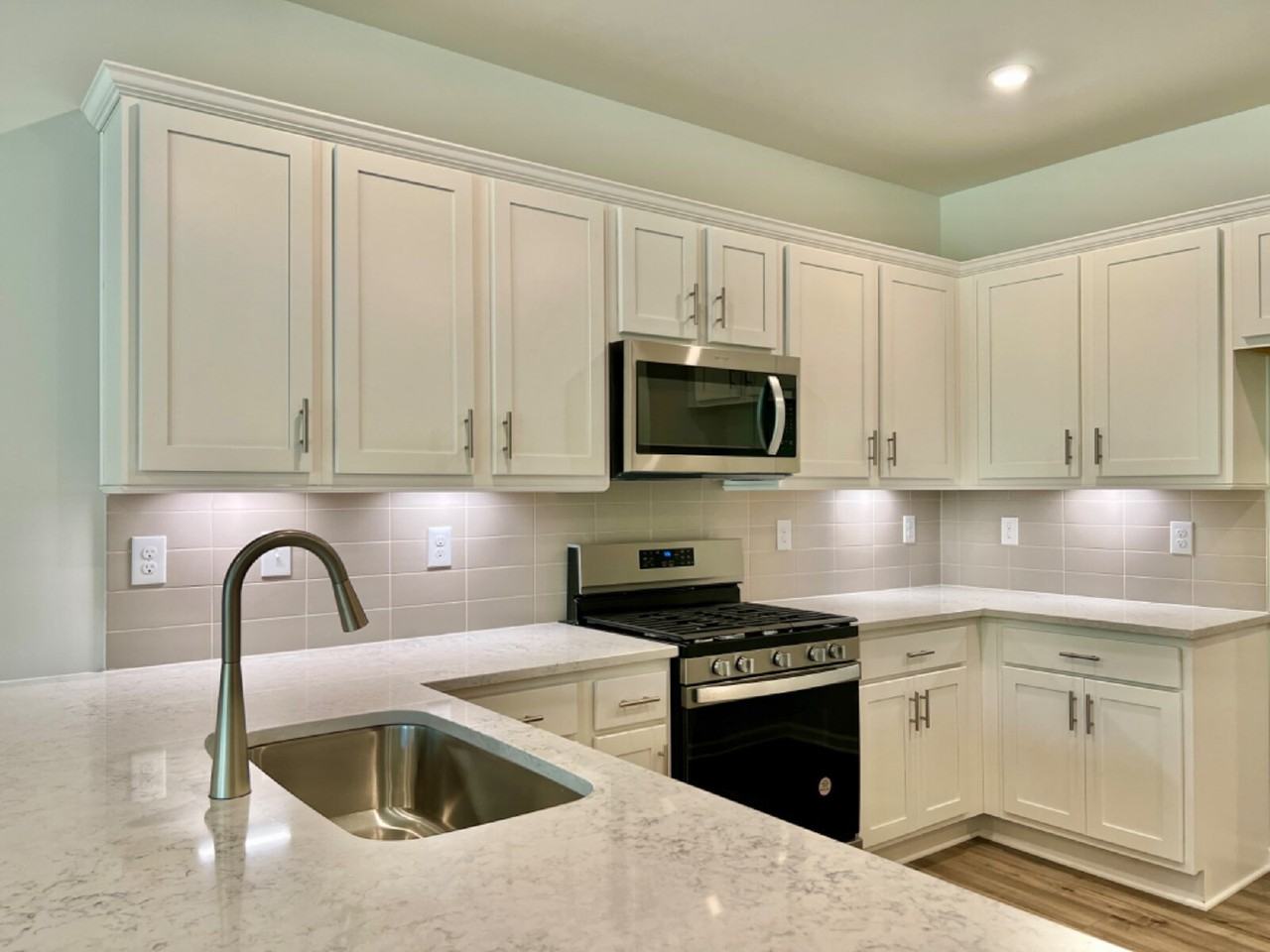 7864 Nelson Rd - Photo 2 of 30
