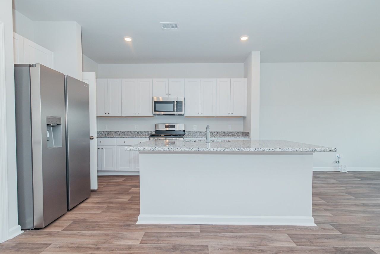 402 Tiliwa St - Photo 5 of 42