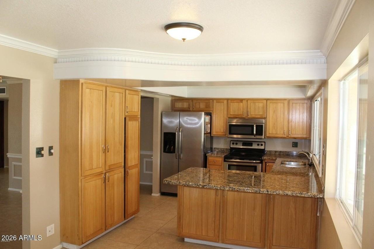 1517 E Gemini Dr - Photo 4 of 13