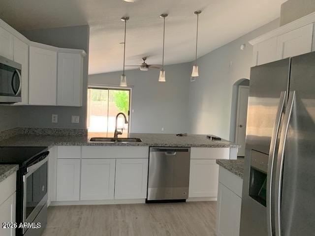 6611 W Desert Hollow Dr - Photo 3 of 11