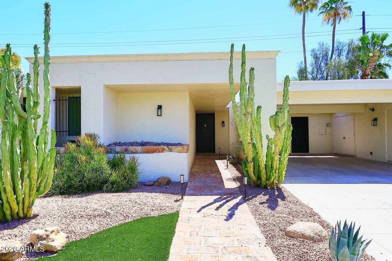 4111 N 87th Pl - Photo 4 of 50