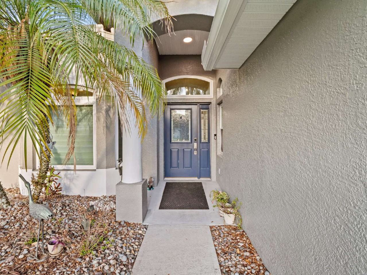 1665 Ficus Point Dr - Photo 2 of 28