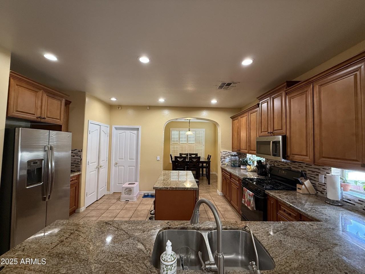 92 W Hawk Way - Photo 7 of 19