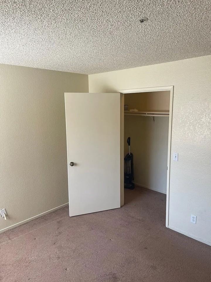 321 Inger Dr - Photo 3 of 10